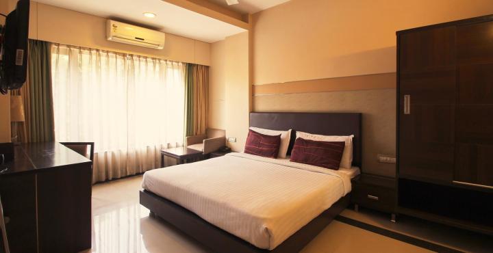 Centurion Inn Pune Bagian luar foto