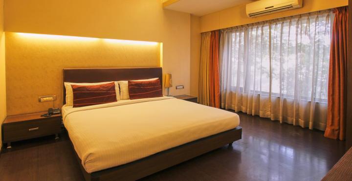 Centurion Inn Pune Bagian luar foto
